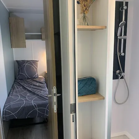 Kamp alanı Au Petit Bonheur Vias